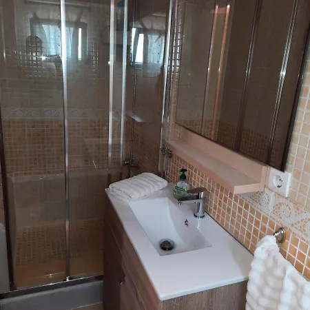 Apto A 2 Minutos De Playa. *